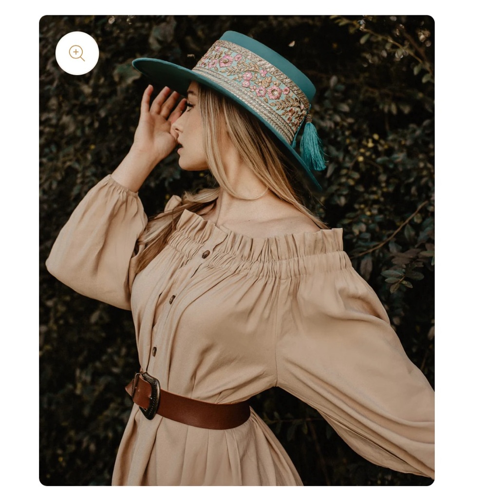 🩵 Beautiful Hats N Roses 🌹
